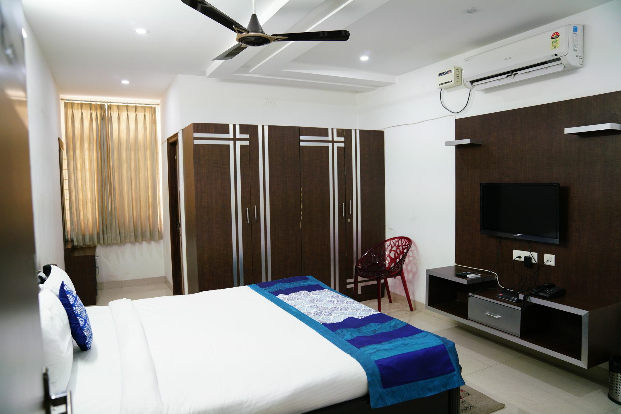 Hitech Shilparamam Guest House Haiderabad Buitenkant foto
