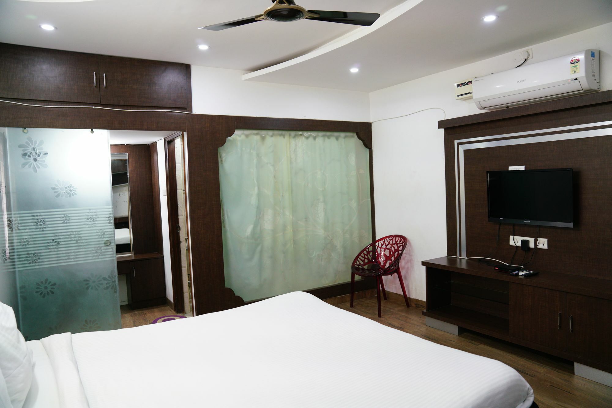 Hitech Shilparamam Guest House Haiderabad Buitenkant foto